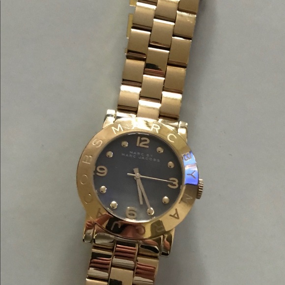 MARC BY MARC JACOBS WOMAN WATCHES - Picture 3 of 8